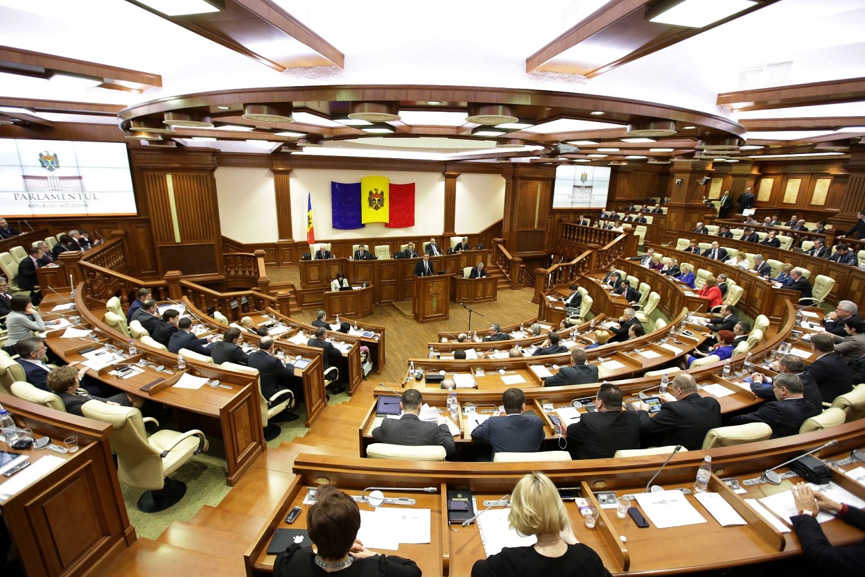 Parlamentul a votat în primă lectură proiectul de lege cu privire la statutul municipiului Chișinău Image